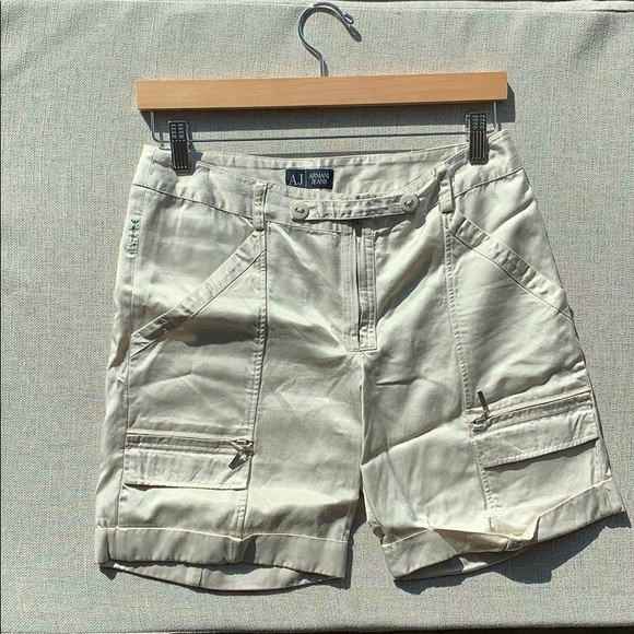 Armani jeans silk cream vintage shorts☀️ - Picture 1 of 4